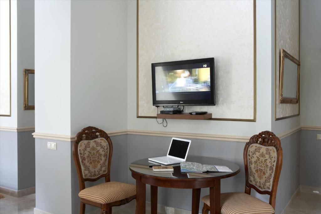 Апарт-отели Theatre Boutique Apart-Hotel Киев