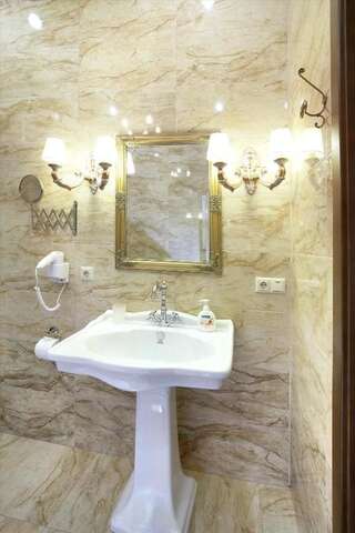Апарт-отели Theatre Boutique Apart-Hotel Киев Роскошный номер-студио-42